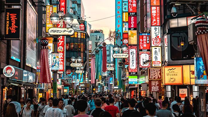 Japonsko chce lidi vystěhovat z Tokia. Dostanou za to miliony jenů