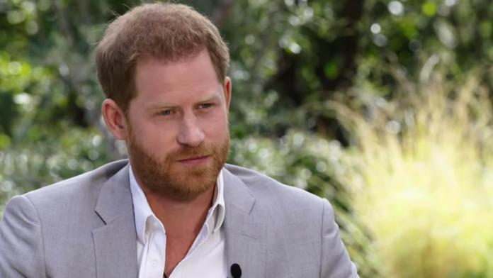 Princ Harry vyrazil na tajnou cestu. Manželku Meghan nechal raději doma