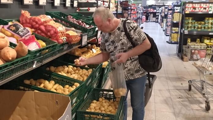 Zůstanou nákupy v Polsku výhodné? Varšava rozhodla o DPH u potravin