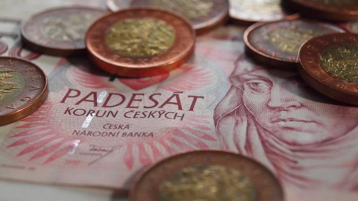 POZOR! Na výměnu papírové padesátky zbývají poslední dny