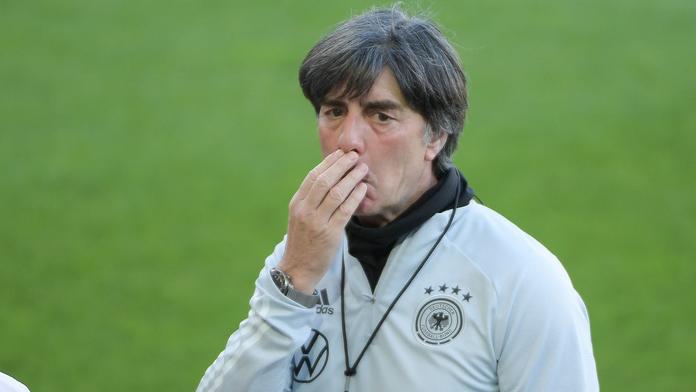Hořká rozlučka německého trenéra. Vyhrál MS, proslavil se i "čicháním"