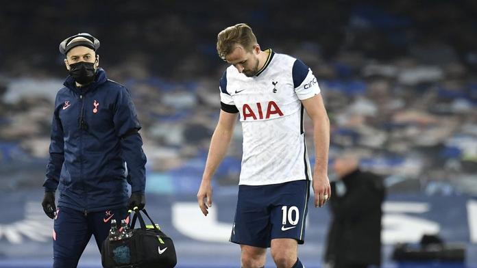 UEFA rozhodla o Tottenhamu. Zápas Evropské konfereční ligy s Rennes byl zkontumován