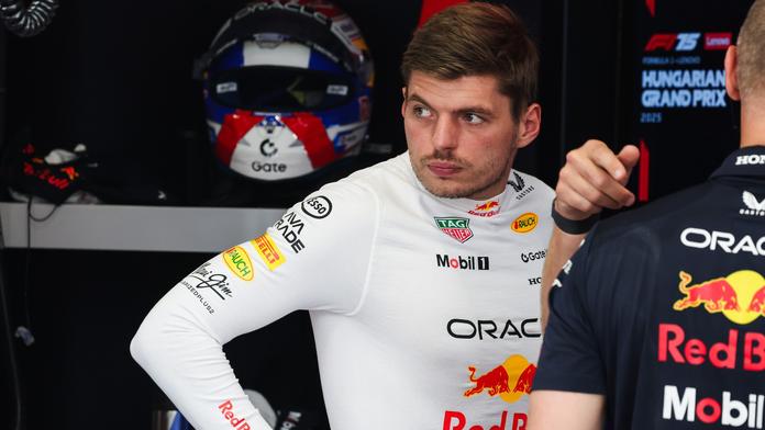 Verstappen si stěžoval na neovladatelný vůz. Pak musel na kobereček
