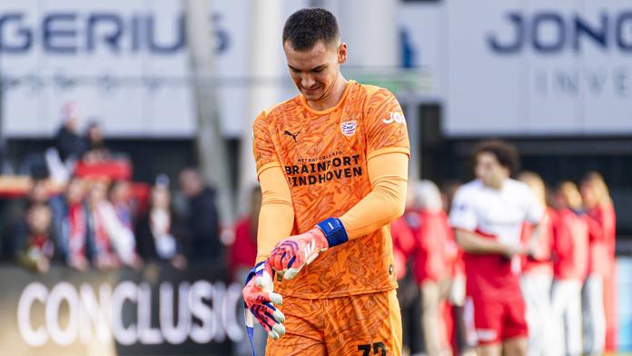 Kritika českého gólmana: Dělá chyby, máme více brankářů, jako je on
