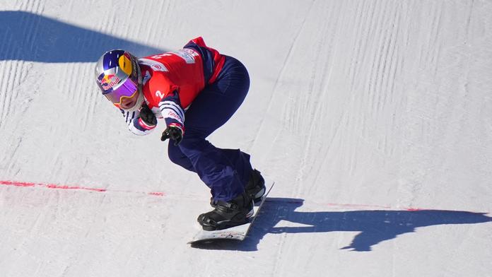 Další skvělý úspěch. Samková ovládla úvodní závod ve snowboardcrossu