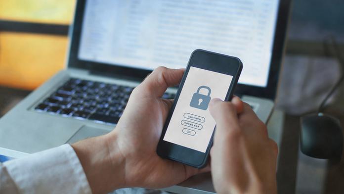 Europol zastavil šíření nebezpečného viru. Na Androidech ale může přežívat