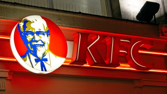 KFC zavírá některé prodejny. Veterináři odhalili podvod s masem