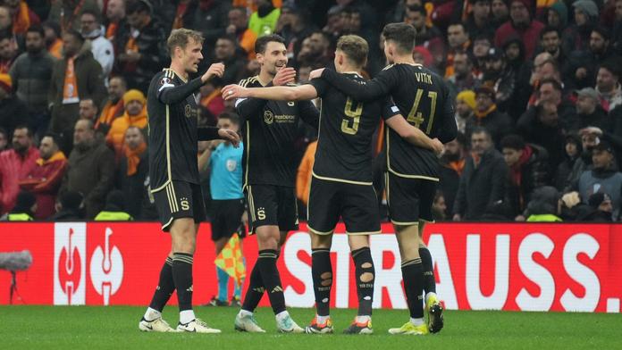 Fotbalisté Sparty v zápase EL proti Galatasaray