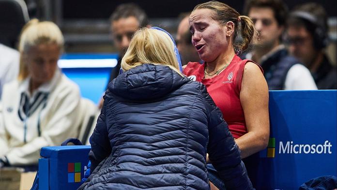 Češky jsou v semifinále Billie Jean King Cupu. Vondroušová rozplakala soupeřku