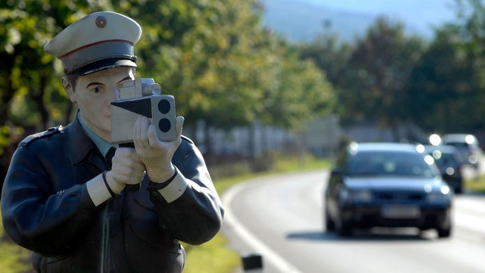Při cestě autem do Rakouska si dejte pozor. Policisté tam razantně přitvrdili