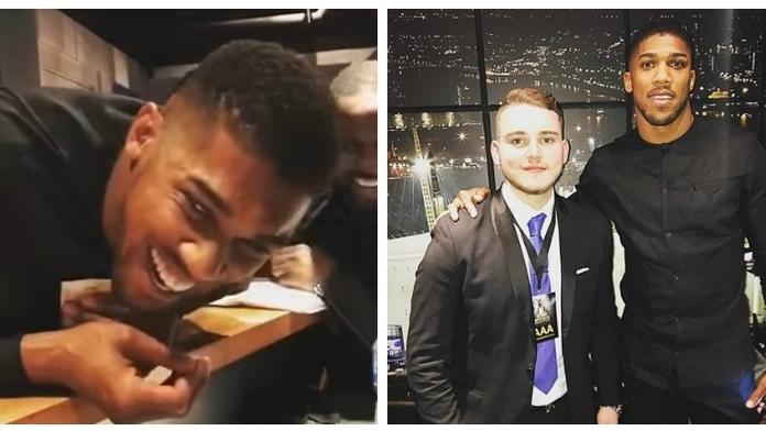 Boxer Joshua našel přemožitele! Dostal ho 18letý hoch. I bez rukavic
