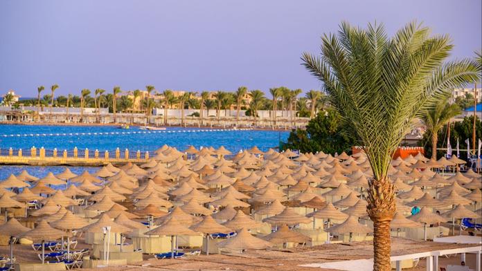 Šok na dovolené v Egyptě. S turisty bylo v hotelu přes 150 teroristů