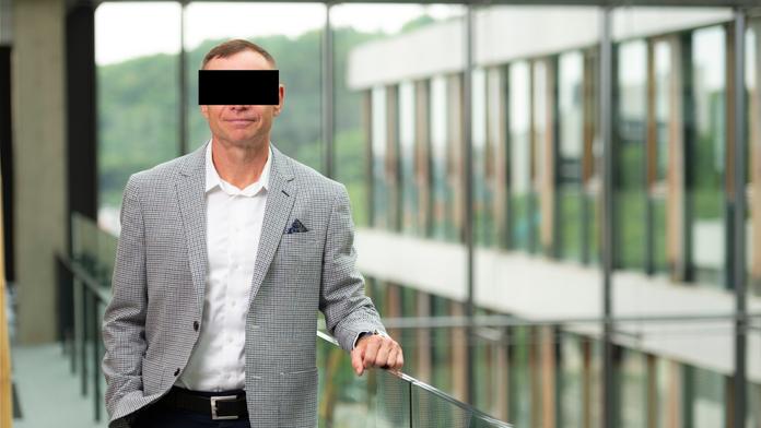 Policie o víkendu nalezla pohřešovaného bankéře. Záchrana přišla pozdě