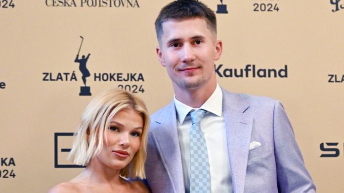 Nečasovi Colorado svědčí. Síly načerpal i na výletě do skal, vzal partnerku i pejska