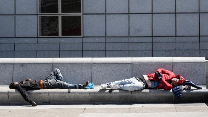 Fentanyl zabíjí v Kalifornii až třikrát více mladých lidí než dopravní nehody