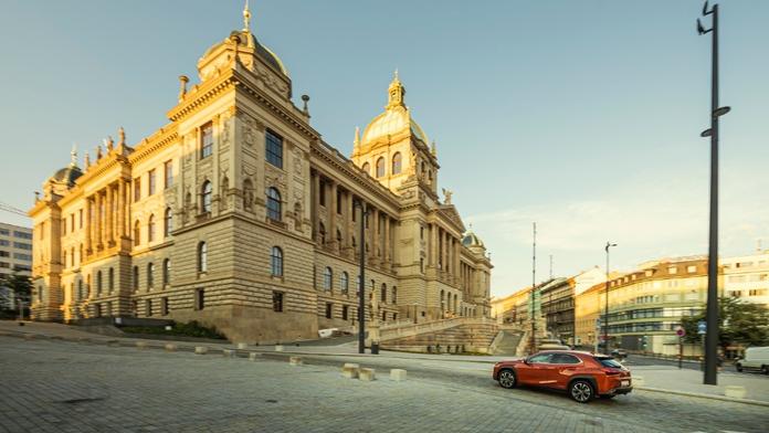 Autem po Česku: Tipy, kam vyrazit na výlet v Praze a jejím okolí