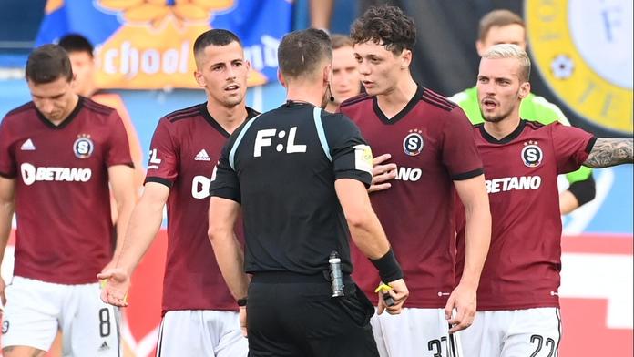 Sparta přišla v Teplicích o výhru. Navíc hrála bez vyloučeného Krejčího