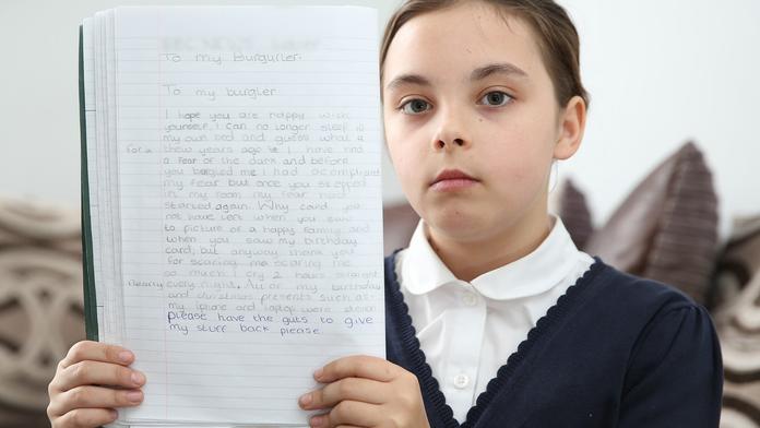 HIT internetu: Dívce (11) ukradli dárky. Tohle zlodějům napsala