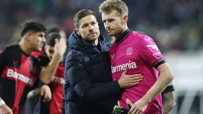 Hrádecký: Alonso má svolení odejít z Leverkusenu, nikdo by se na něj nezlobil