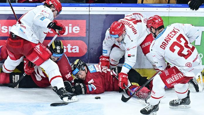 Semifinálová série play-off mezi Třincem a Spartou je plná emocí