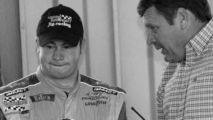 Ve špatný čas na špatném místě. Bývalý jezdec NASCAR zemřel po pobodání
