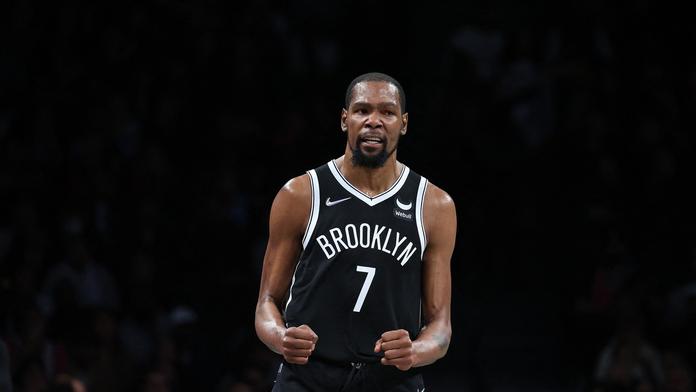 Rebel Durant má další přešlap. Za nadávky fanouškům zaplatí drobné