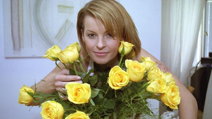 Bartošová chodila s Hůlkou. Měl ji jen na sex! A dal jí marihuanu
