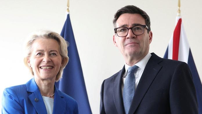 Británie zvažuje návrat do EU. Premiér určil, kdy k tomu může dojít
