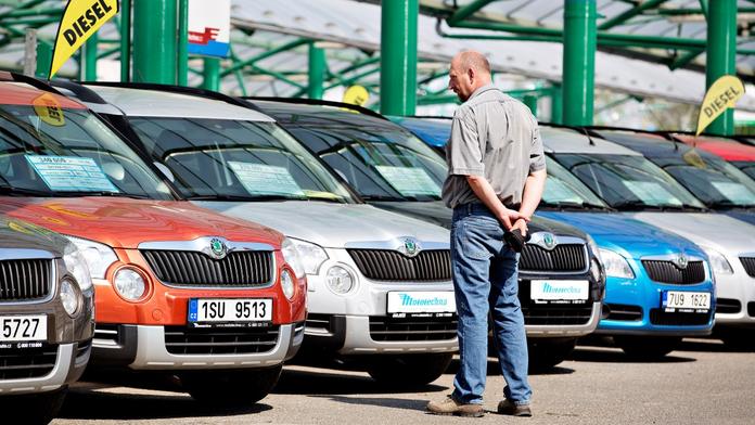 Protiúčet při nákupu ojetého vozu využívá každý čtvrtý zákazník AAA AUTO