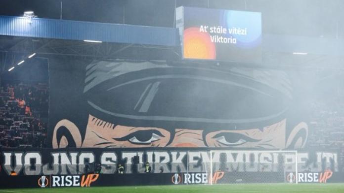Choreo schválila UEFA, zní z Plzně. Turečtí fanoušci kvůli němu vyhrožují zabitím