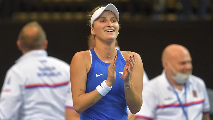 Češky rozehrály Billie Jean Cup: Vondroušová řádila, Martincová padla