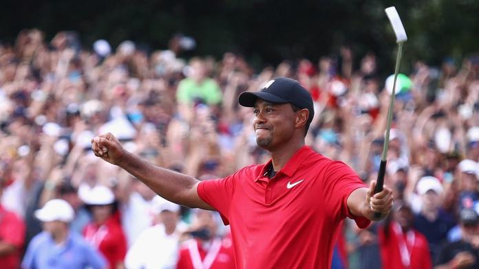 Slzy štěstí: Woods se dočkal, další triumf slaví po dlouhých 5 letech!