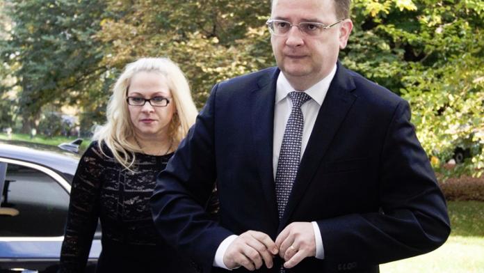 Jaká je role TOP 09? Udrží Nečas premiérské křeslo? Čtěte SCÉNÁŘ příštích dnů