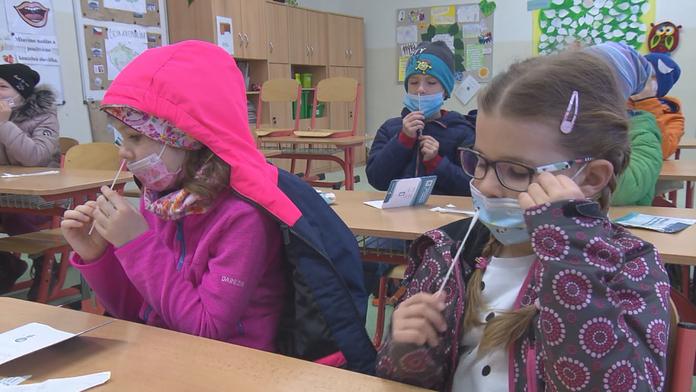 Ministerstvo chce další testy do 17. května. Školám dojdou už příští týden