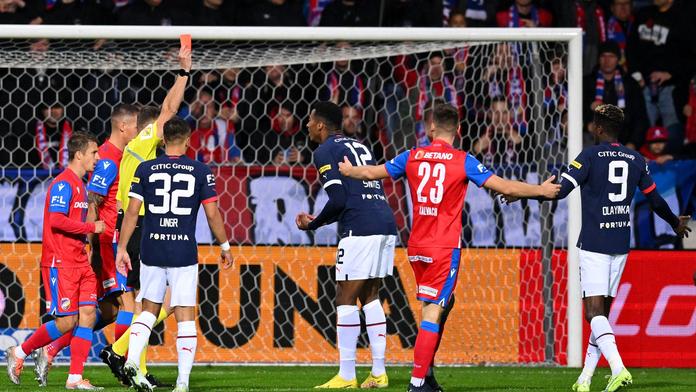 Komise prošetřila šlágr mezi Plzní a Slavií. Penalta i červená byly správně