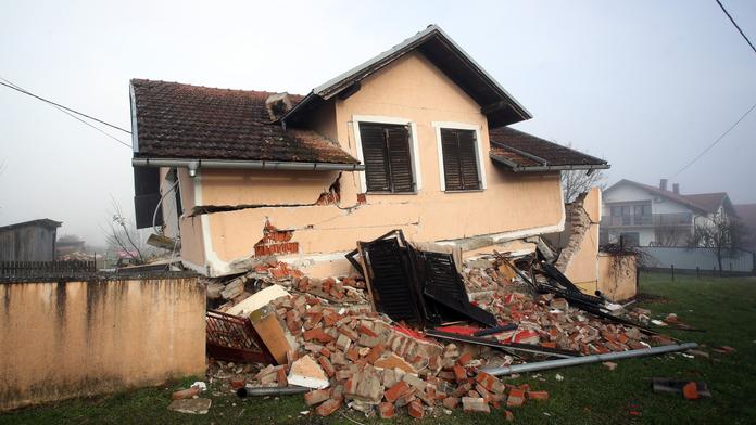 Chorvatsko zasáhla další dvě zemětřesení. Lidé prožili noc strachu
