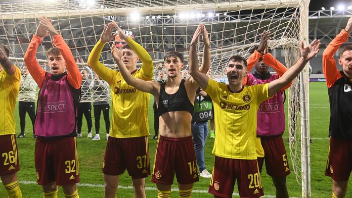 Fotbalisté Sparty slaví postup ze skupiny Evropské ligy