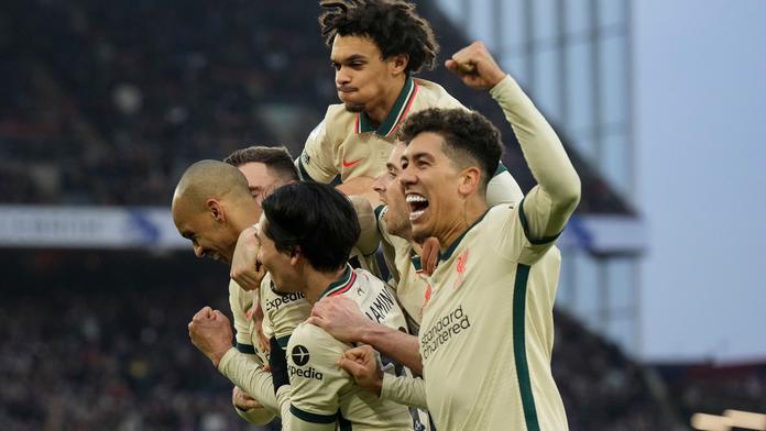 Liverpool vyhrál a dotahuje se na City. Arsenal překvapivě ztratil