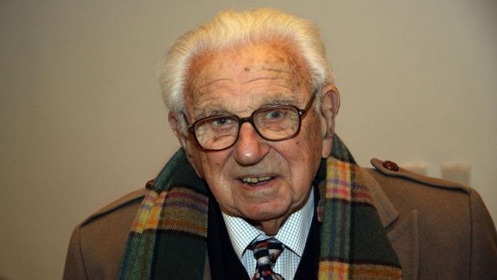 Sir Nicholas Winton slaví 103. narozeniny, zachránil stovky dětí