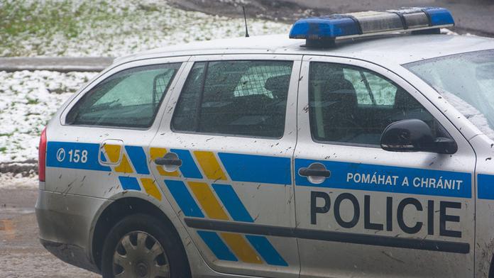 Mrtvého muže našli na ulici v Ostravě. Policii se nedaří zjistit, kdo to je