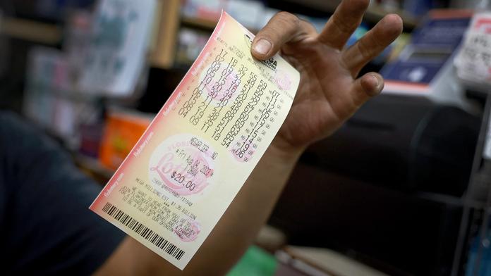 Výherní tiket používal jako záložku. Po dvou měsících se mu změnil život