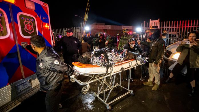 Za smrtící požár v detenčním centru zatkly mexické úřady osm lidí
