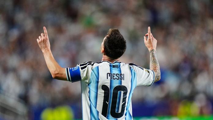 Nemůžu uvěřit, že tu nejsi. Messi poslal otci dojemný vzkaz do nebe
