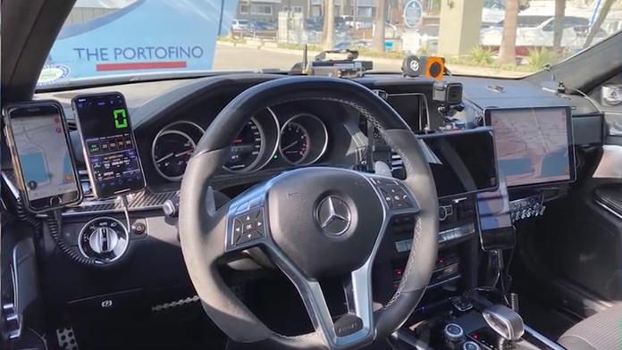 Špinavý rekord. Upravený mercedes pokořil nejlepší čas i spoustu zákonů
