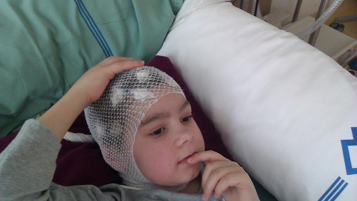 Zázrak v Motole! Kačenka (9) se probudila po roce z kómatu. Mozek začal najednou fungovat
