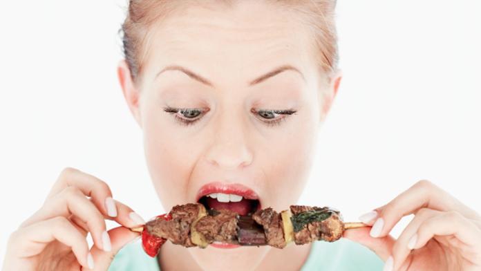 Pozor na BÍLKOVINY: Příliš mnoho proteinů zničí vaše ledviny!