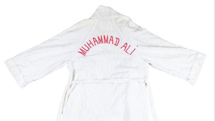Sběratelé, pozor! Do dražby jde legendární župan Muhammada Aliho