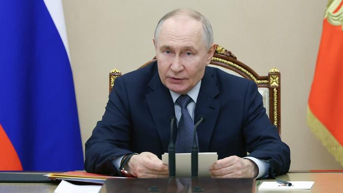 Větší ponížení Putin nikdy nezažil. Rusko údajně žádá Trumpa o pomoc
