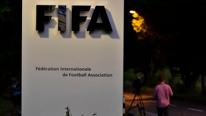 FIFA pomáhá! Z válečné zóny evakuuje stovky fotbalistů a jejich rodiny