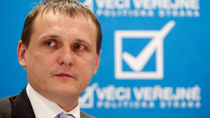 Bárta jedno pivo za volantem nepovolí, trvá na nulové toleranci